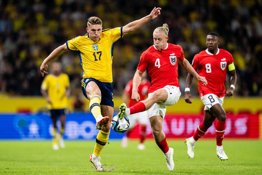 Viktor Gyökeres of Sweden and Xaver Schlager of Austria