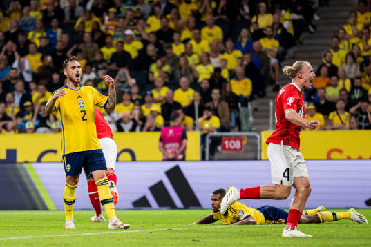 Linus Wahlqvist Egnell of Sweden looks dejected