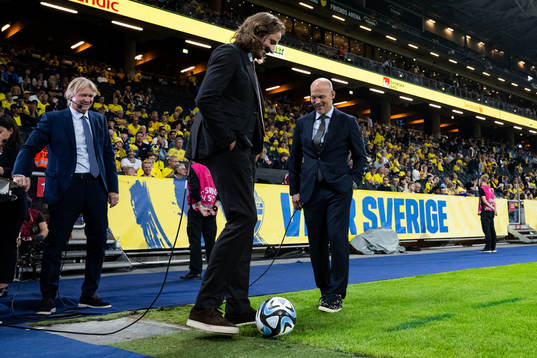 Glenn Strömberg, Jonas Olsson and Fredrik Ljungberg in