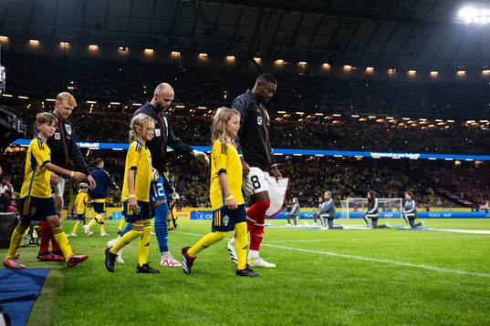 Nicolas Seiwald, goalkeeper Alexander Schlager and David