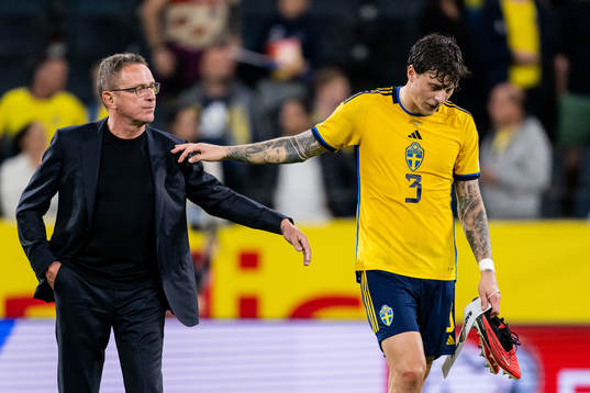 Head coach Ralf Rangnick of Austria and Victor Nilsson