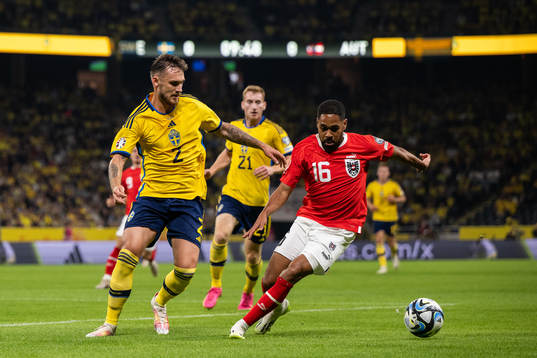 Linus Wahlqvist Egnell of Sweden and Philip Mwene of Austria