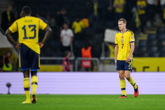Ken Sema and Viktor Claesson of Sweden look dejected