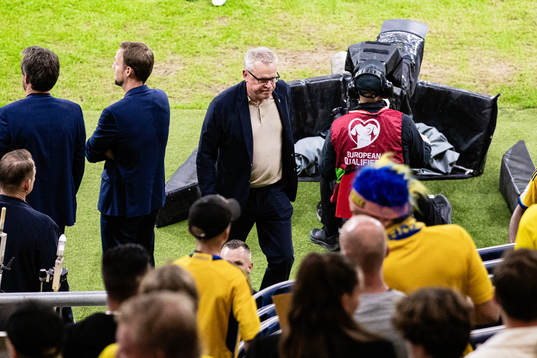 Head coach Janne Andersson of Sweden looks dejected