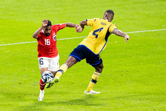 Philip Mwene of Austria and Isak Hien of Sweden
