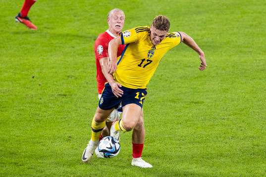 Xaver Schlager of Austria and Viktor Gyökeres of Sweden