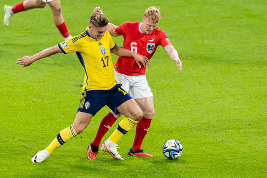 Viktor Gyökeres of Sweden and Nicolas Seiwald of Austria