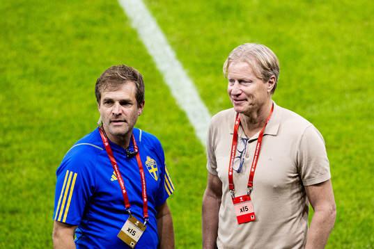 Team manager Stefan Pettersson of Sweden