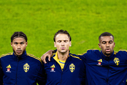 Jens-Lys Michel Cajuste, Albin Ekdal and Isak Hien