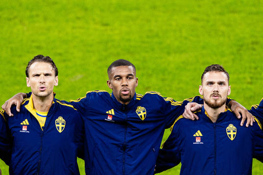 Albin Ekdal, Isak Hien and Linus Wahlqvist Egnell of Sweden