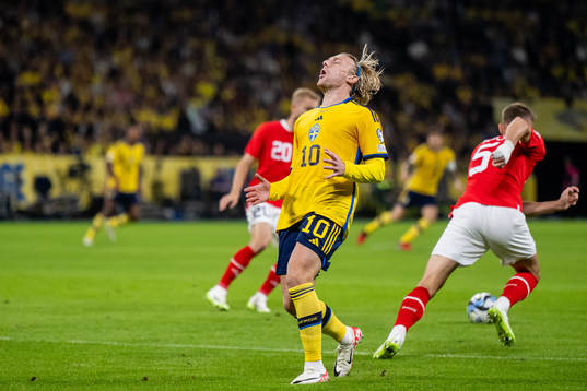 Emil Forsberg of Sweden reacts