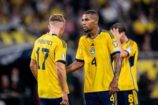 Viktor Gyökeres and Isak Hien of Sweden