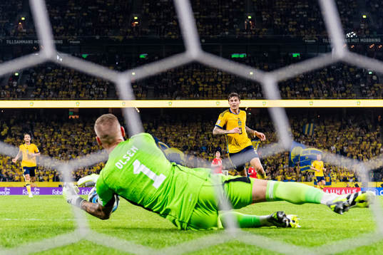 Goalkeeper Robin Olsen and Victor Nilsson Lindelöf of