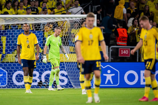 Goalkeeper Robin Olsen of Sweden looks dejected