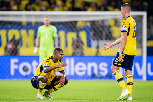 Isak Hien of Sweden looks dejected