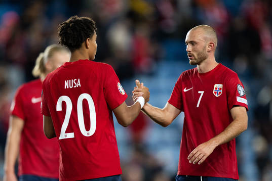 Antonio Nusa and Fredrik Aursnes of Norway celebrate