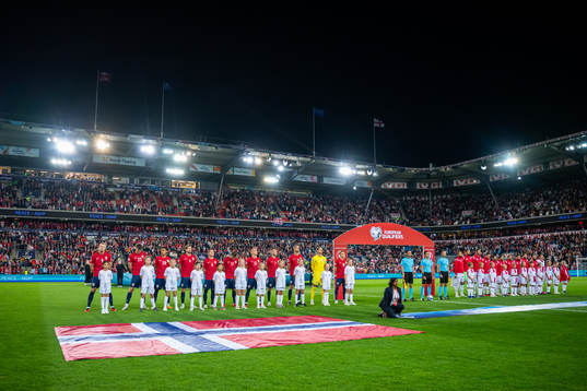 Players line up