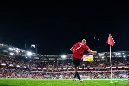 Fredrik Aursnes of Norway takes a corner kick