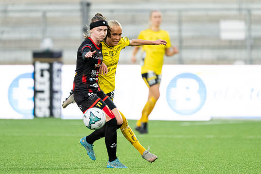 Trollhättans Jennifer Davidsson och Elfsborgs Tea Skoglund