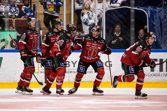 Örebros spelare jubel
