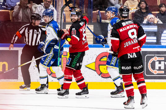 Örebros Ludvig Larsson jublar