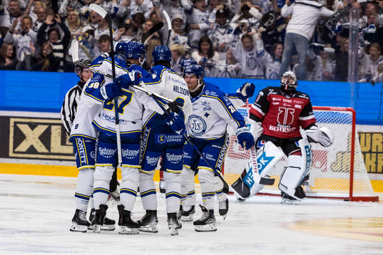 Leksands spelarna jublar
