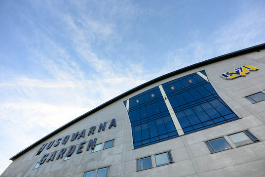 Husqvarna Garden innan ishockeymatchen i SHL mellan HV71