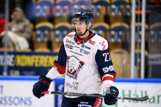 Linköpings William Worge Kreü innan ishockeymatchen i SHL