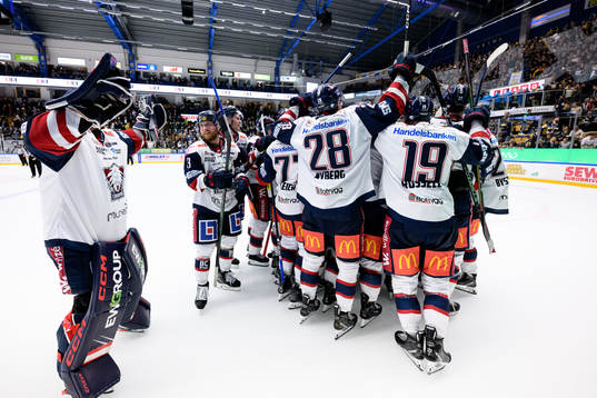 Linköpings spelare jublar