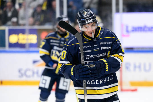 HV71s André Petersson deppar