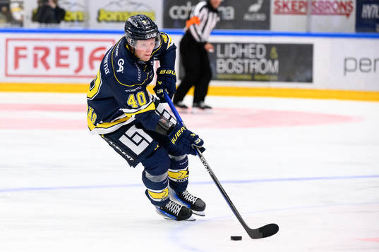 HV71s Oskar Stål-Lyrenäs