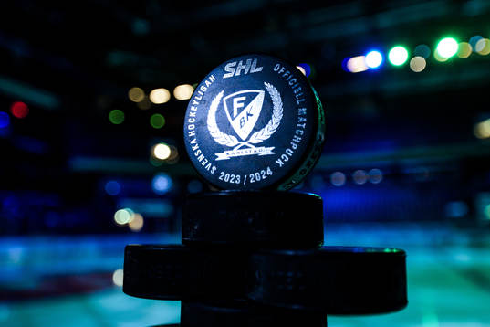En matchpuck för säsongen 2023/2024