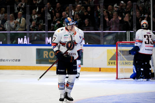 Växjös Gabriel Carlsson deppar