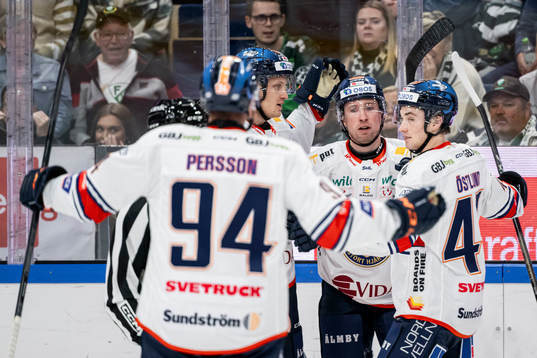 Växjös Dylan McLaughlin jublar