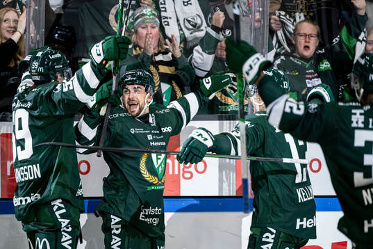 Färjestads Jonathan Andersson jublar