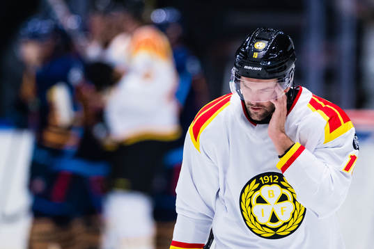 Brynäs Simon Bertilsson deppar