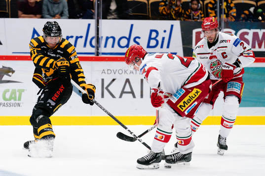 Skellefteås Max Lindholm och MoDos David Rundblad