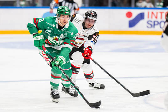 Rögles Brady Ferguson och Malmö Redhawks Kim Rosdahl