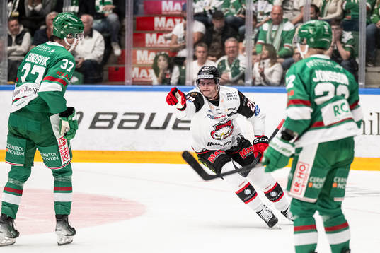 Malmö Redhawks Kim Rosdahl jublar