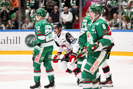 Malmö Redhawks Kim Rosdahl jublar