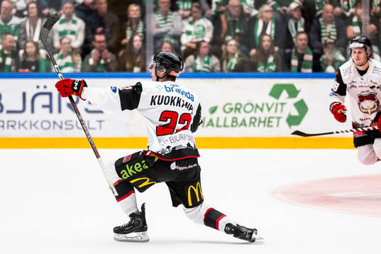 Malmö Redhawks Janne Kuokkanen jublar