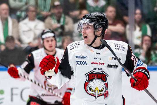 Malmö Redhawks Janne Kuokkanen jublar