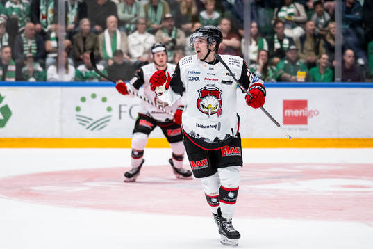 Malmö Redhawks Janne Kuokkanen jublar