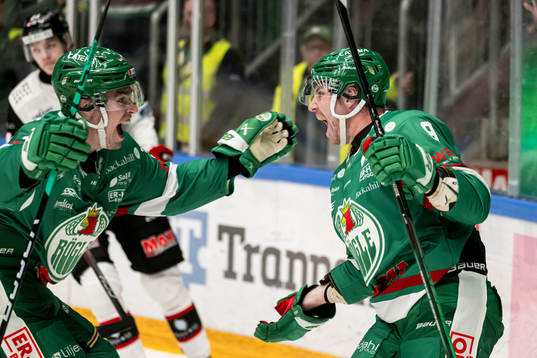Rögles Albin Sundsvik och Linus Sandin jublar