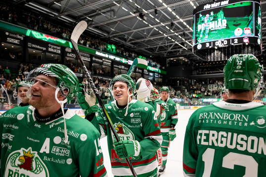 Rögles Viktor Smeds jublar
