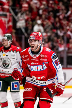 Timrås Magnus Pääjärvi jublar
