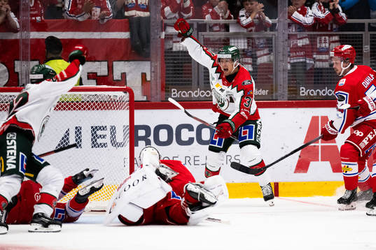 Frölundas Nicklas Lasu jublar