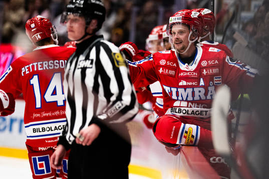 Timrås Jonathan Dahlén jublar