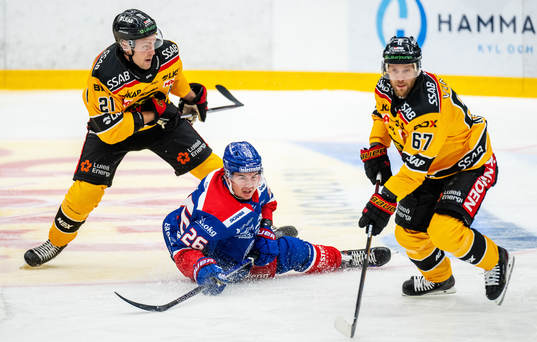 Luleås Juhani Tyrväinen och Linus Omark samt Oskarshamns