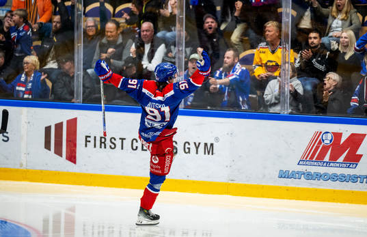 Oskarshamns Logan Hutsko jublar